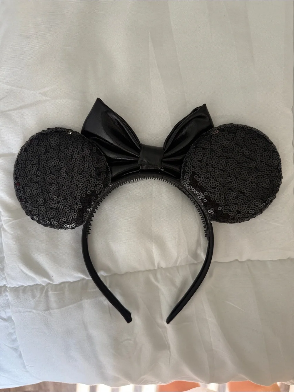 Minnie Ear Headband with Bow Black Jewels